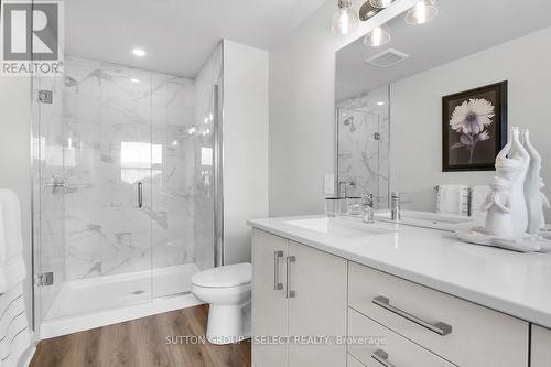 42 Lucas Road, St. Thomas, ON - Indoor Photo Showing Bathroom