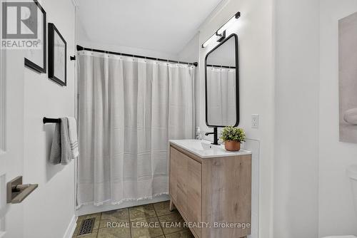 1550 Stanleyfield Crescent, Ottawa, ON - Indoor