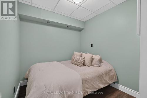 1550 Stanleyfield Crescent, Ottawa, ON - Indoor Photo Showing Bedroom