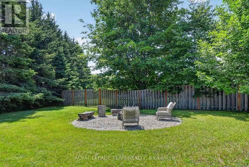 1550 Stanleyfield Crescent, Ottawa, ON - Outdoor With Backyard