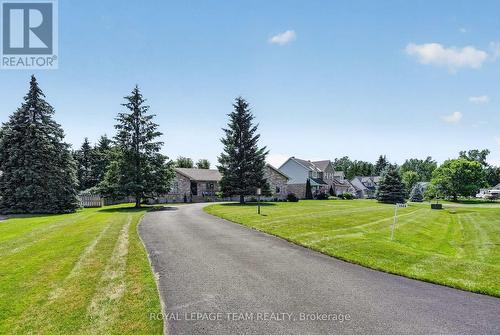 1550 Stanleyfield Crescent, Ottawa, ON - Outdoor
