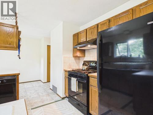 2360 Bailey Road, Williams Lake, BC - Indoor Photo Showing Kitchen