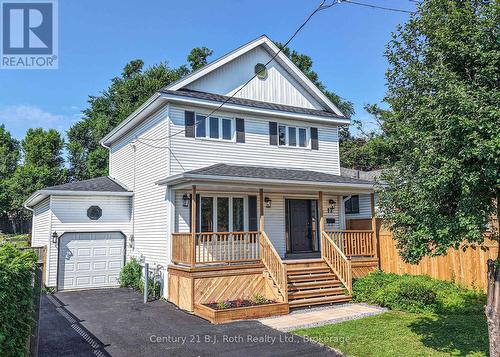 12 CLINTON STREET  Orillia, ON L3V 6A1