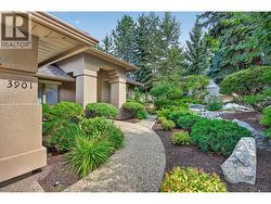 3901 Gallaghers Circle Kelowna, BC V1W 3Z9