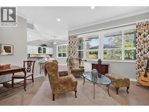 3901 Gallaghers Circle, Kelowna, BC - Indoor Photo Showing Living Room