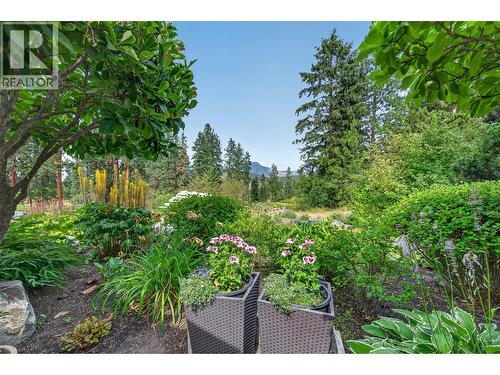 Peaceful. Private. Perfect. - 3901 Gallaghers Circle, Kelowna, BC - Outdoor
