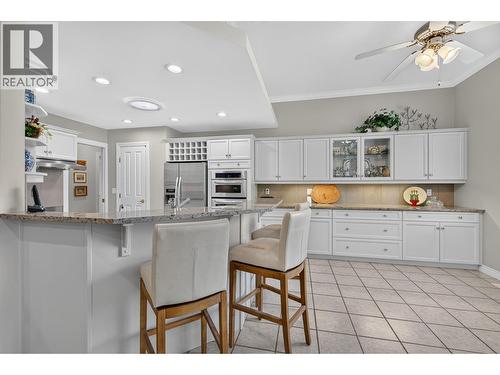 3901 Gallaghers Circle, Kelowna, BC - Indoor Photo Showing Kitchen