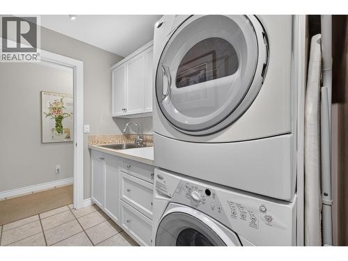 3901 Gallaghers Circle, Kelowna, BC - Indoor Photo Showing Laundry Room