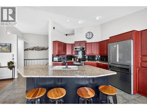 2213 Waddington Court Unit# 3, Kelowna, BC - Indoor Photo Showing Kitchen