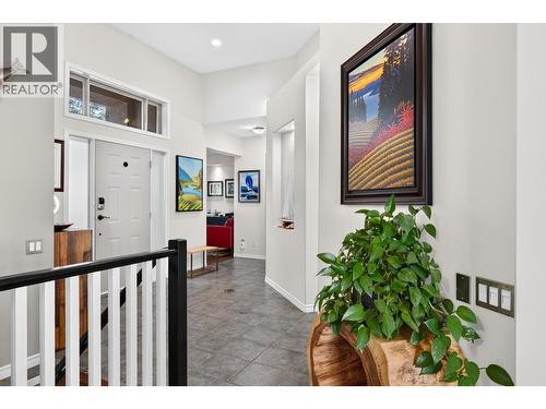 2213 Waddington Court Unit# 3, Kelowna, BC - Indoor Photo Showing Other Room