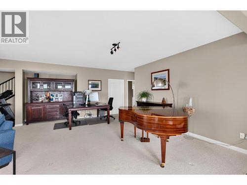 2213 Waddington Court Unit# 3, Kelowna, BC - Indoor Photo Showing Other Room