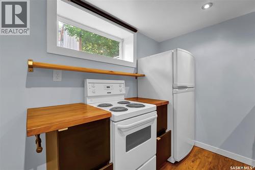 826 W Avenue N, Saskatoon, SK - Indoor Photo Showing Kitchen