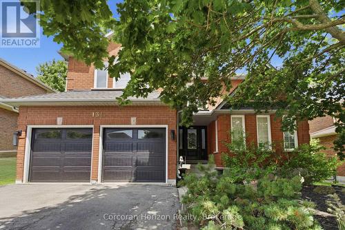 131 Huntingwood Avenue, Hamilton (Dundas), ON - Outdoor