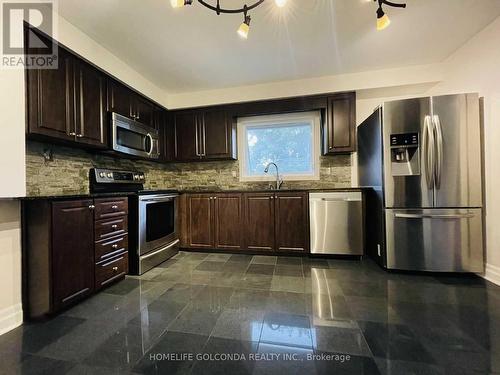 UPPER LEVEL - 909 FERNDALE CRESCENT , Newmarket, Ontario L3Y 6B6 5