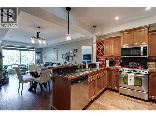 2760 Auburn Road Unit# 212, West Kelowna, BC - Indoor Photo Showing Kitchen With Double Sink