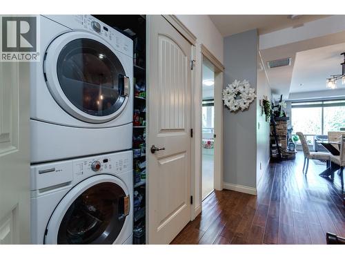 2760 Auburn Road Unit# 212, West Kelowna, BC - Indoor Photo Showing Laundry Room