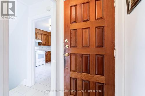 2 - 143 CONNOLLY STREET , Toronto, Ontario M6N 1E8 3