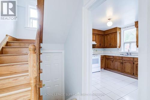 2 - 143 CONNOLLY STREET , Toronto, Ontario M6N 1E8 4