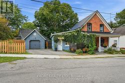 50 ELIZABETH STREET Prince Edward County (Picton Ward), ON K0K 2T0