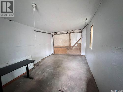 308 26Th Street, Saskatoon, SK - Indoor Photo Showing Garage
