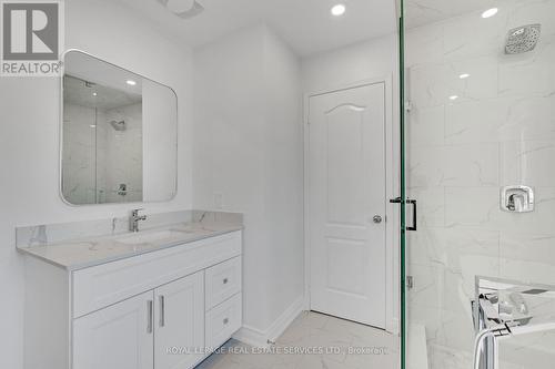 Primary Bedroom Ensuite (4PC) - 3955 Foxwood Avenue, Mississauga, ON - Indoor Photo Showing Bathroom