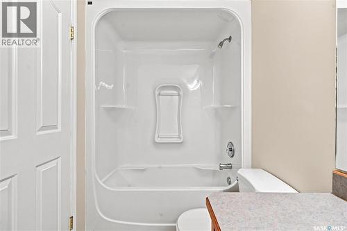 518 Peterson Crescent, Saskatoon, SK - Indoor Photo Showing Bathroom