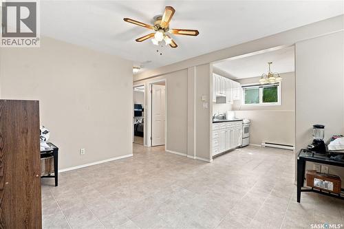 518 Peterson Crescent, Saskatoon, SK - Indoor