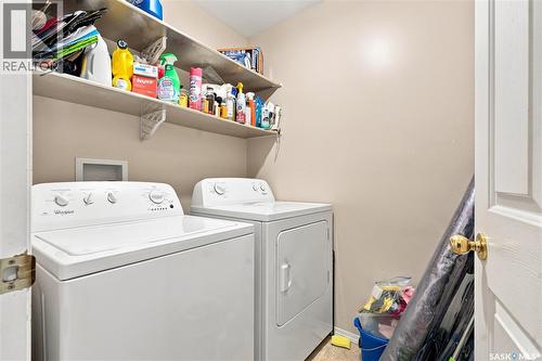 518 Peterson Crescent, Saskatoon, SK - Indoor Photo Showing Laundry Room