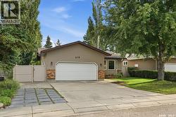 619 Addie CRESCENT  Saskatoon, SK S7N 3K6
