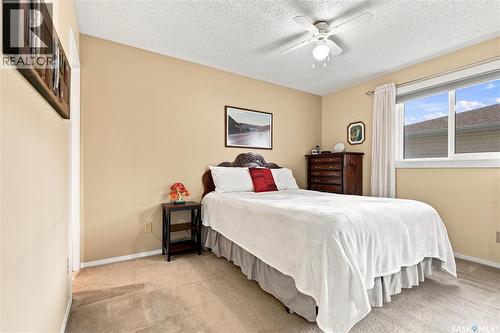 619 Addie Crescent, Saskatoon, SK - Indoor Photo Showing Bedroom
