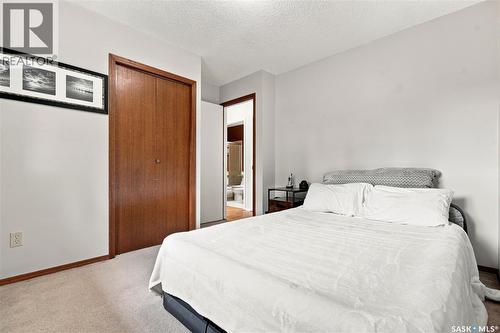 619 Addie Crescent, Saskatoon, SK - Indoor Photo Showing Bedroom