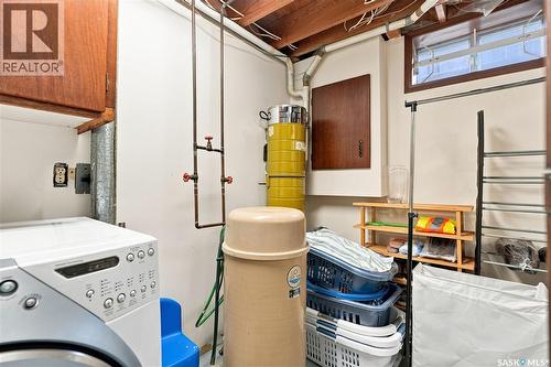 619 Addie Crescent, Saskatoon, SK - Indoor Photo Showing Laundry Room