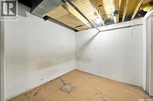 111 9Th Street E, Saskatoon, SK - Indoor