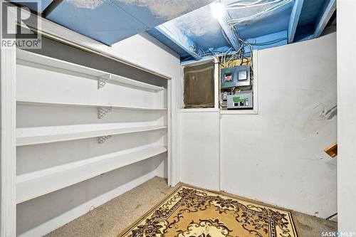 111 9Th Street E, Saskatoon, SK - Indoor Photo Showing Other Room
