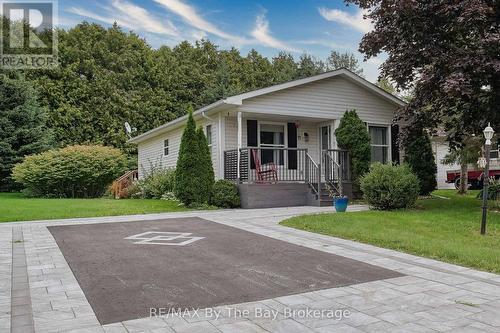 11 INDIANA AVENUE  Wasaga Beach, ON L9Z 3A8