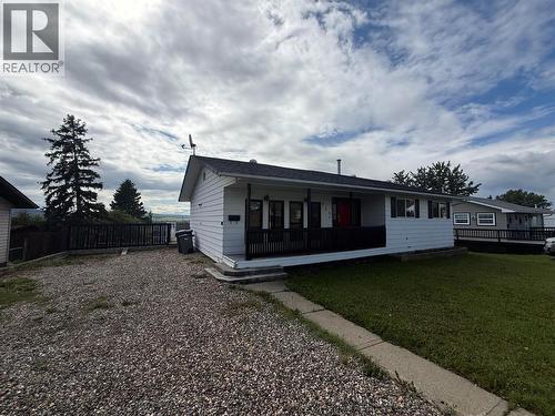 925 Cornwall Crescent  Dawson Creek, BC V1G 1P1