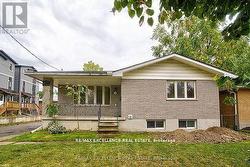 1595 BORDEN STREET London East, ON N5W 2P9