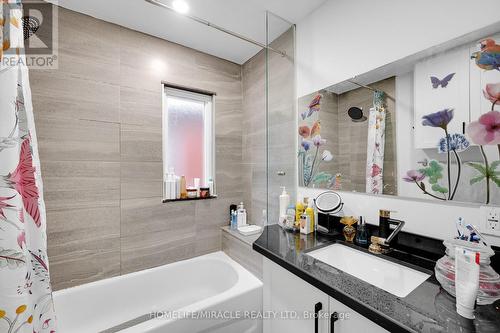 100 Gibson Avenue, Hamilton, ON - Indoor Photo Showing Bathroom