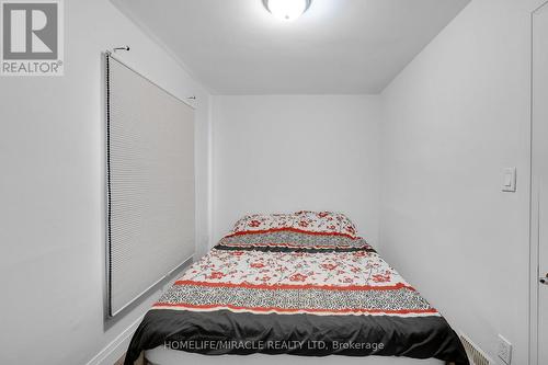 100 Gibson Avenue, Hamilton, ON - Indoor Photo Showing Bedroom