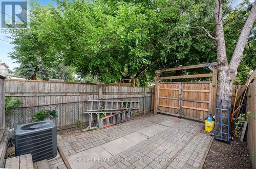 100 Gibson Avenue, Hamilton, ON - Outdoor