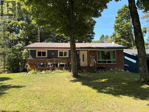3035 Canoe Point RD|3035 Canoe Point Road  Hilton Beach, ON P0R 1G0