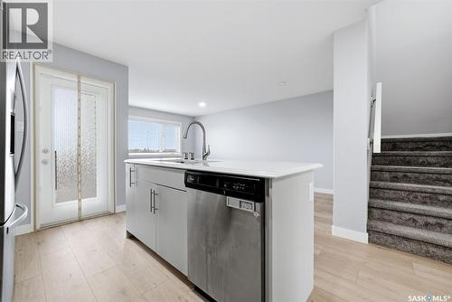 20 5301 Beacon Drive, Regina, SK - Indoor Photo Showing Kitchen