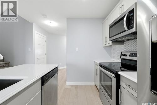 20 5301 Beacon Drive, Regina, SK - Indoor Photo Showing Kitchen