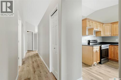 7323 Maple View Crescent, Regina, SK - Indoor Photo Showing Kitchen