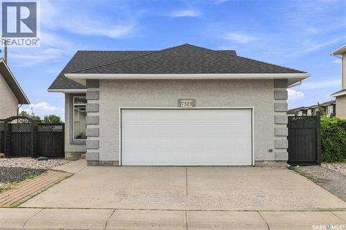 7323 Maple View Crescent, Regina, SK - Outdoor With Exterior