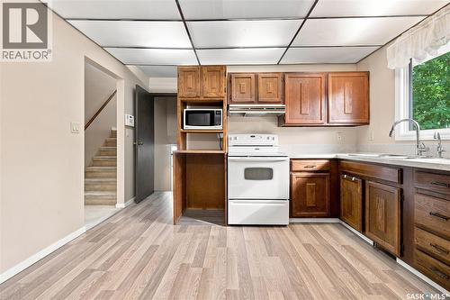 347 Trudelle Crescent, Regina, SK - Indoor Photo Showing Kitchen