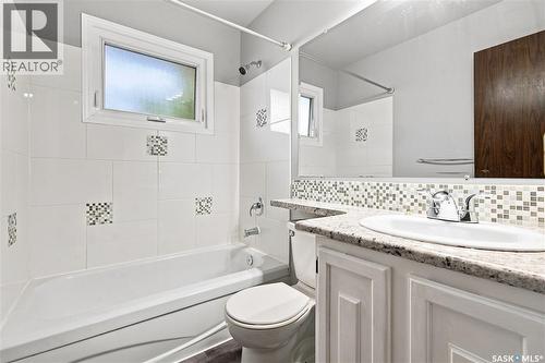 347 Trudelle Crescent, Regina, SK - Indoor Photo Showing Bathroom