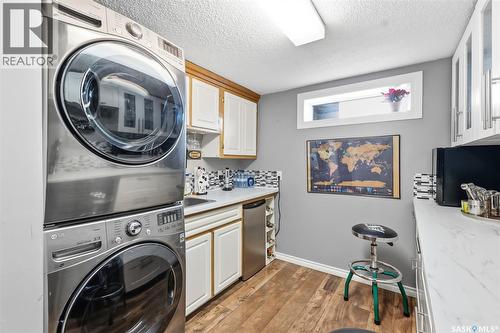131 Ottawa Avenue S, Saskatoon, SK - Indoor Photo Showing Laundry Room