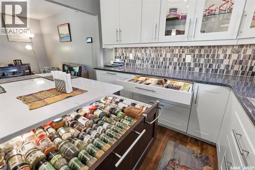131 Ottawa Avenue S, Saskatoon, SK - Indoor