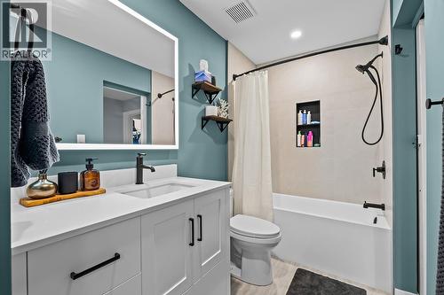 2125 Burtch Road Unit# 502, Kelowna, BC - Indoor Photo Showing Bathroom